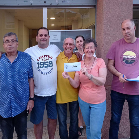 Botifarrada solidària a Sant Crist. /05 € recaptats