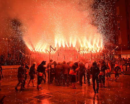 EL rapte: espectacle de foc i aigua